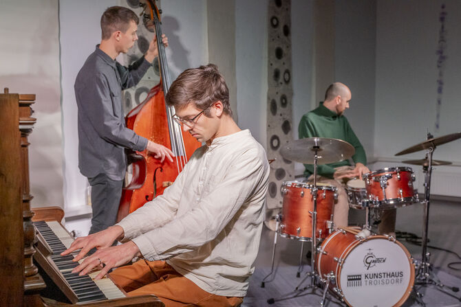 JAZZ_Bela Meinberg Trio