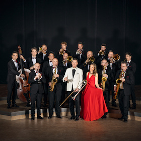 Glenn Miller Orchestra directed by Uli Plettendorff